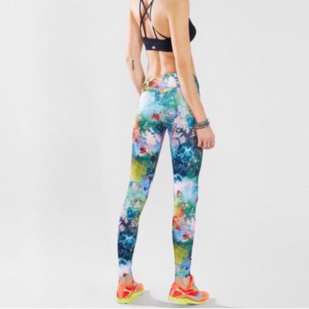 Onzie Charlie Galaxy Floral Leggings M/L